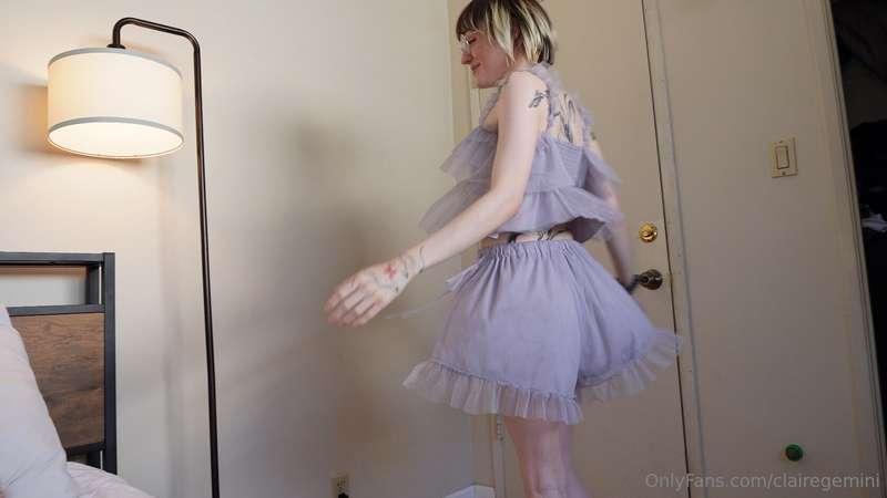 clairegemini image #0