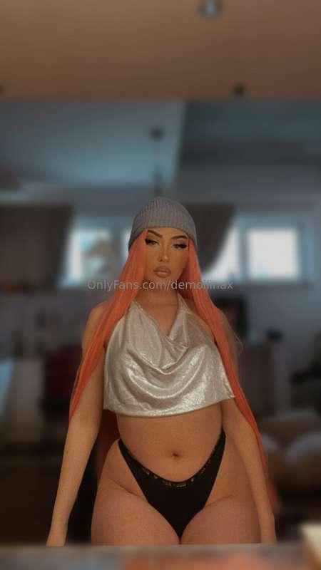I'm biggest whore ever play with me in chat i love it when y..