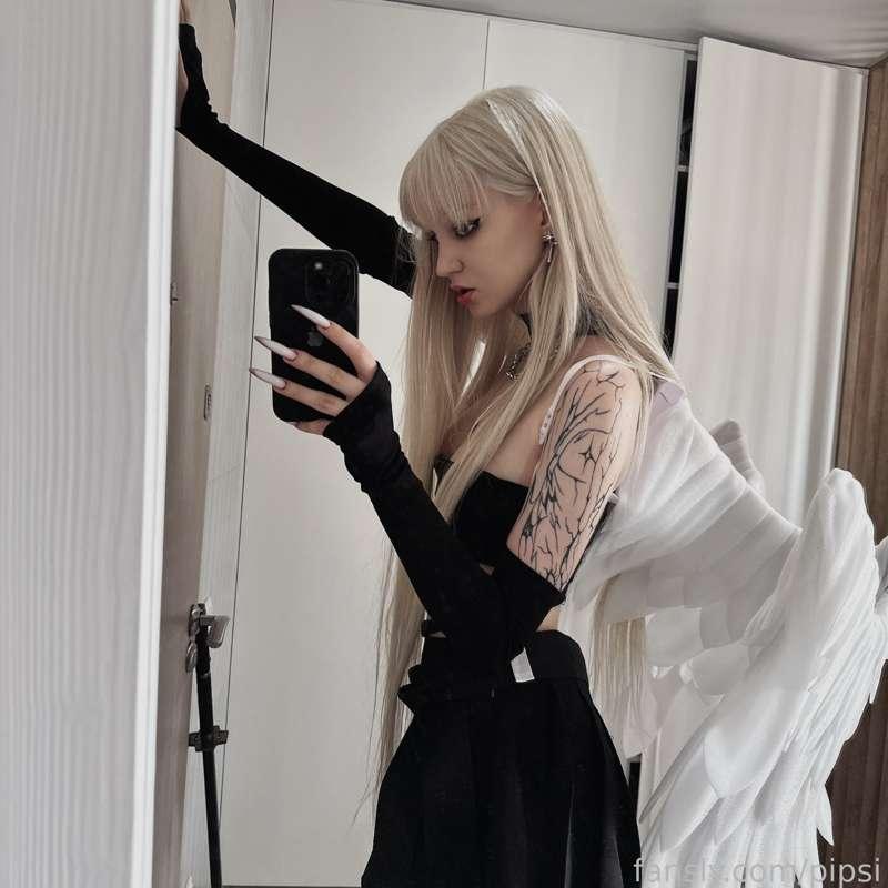 you insert your finger into my pussy, lick my clitoris, you want your dick to enter me, you start gently but confidently caressing my hole 🥵my pussy is throbbing from what you're doing to her, my legs are shaking from this pleasure that I'm experiencing 🙈🥵
#Cosplay #fyp #Egirl #Cutie #petite #skinny #ass  #young #18yo  #babyface #tiktok  #babygirl  #gamergirl #tiny