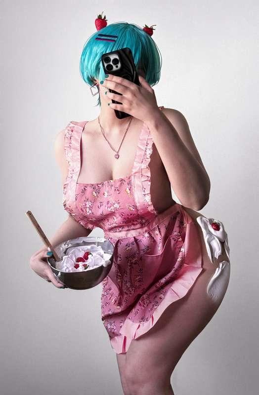 Milfiku sexy apron full cosplay set (NSFW + lingerie bonus pics)