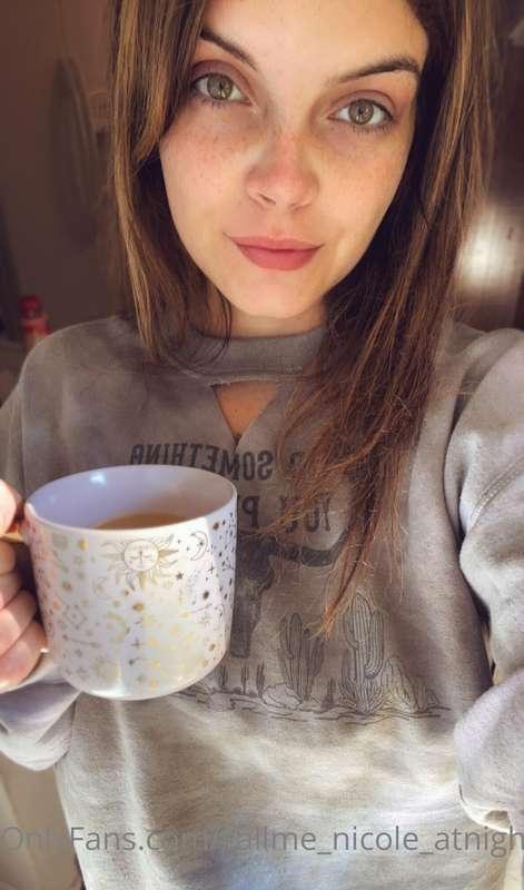 Good morning 💜 Here’s some coffee and tits to start your mor..