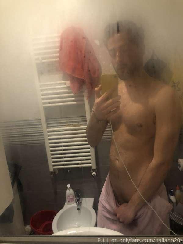 Nothing beats a late night shower 😴 going to 💨 and chill bef..