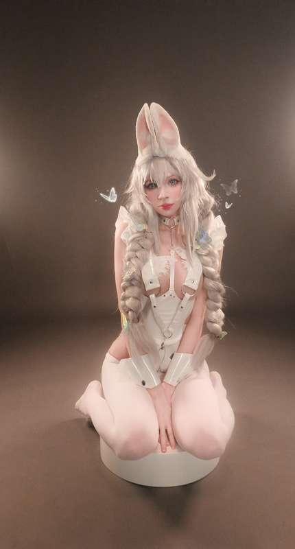 Hi guys~Letting you know that I'm open for customs again!!If..