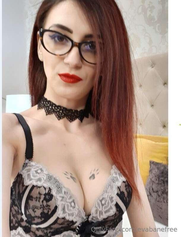 Guess what i am wearing down there right now?😘🥰😋#skinny #gam..