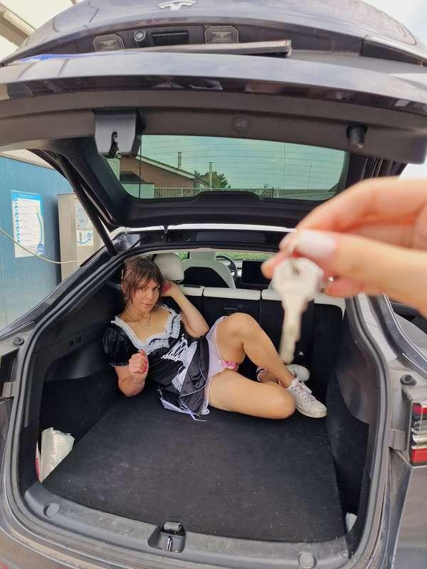 💙LIFE UPDATE : WASHING MISTRESS'S CAR💙Yesterday I had to be ..