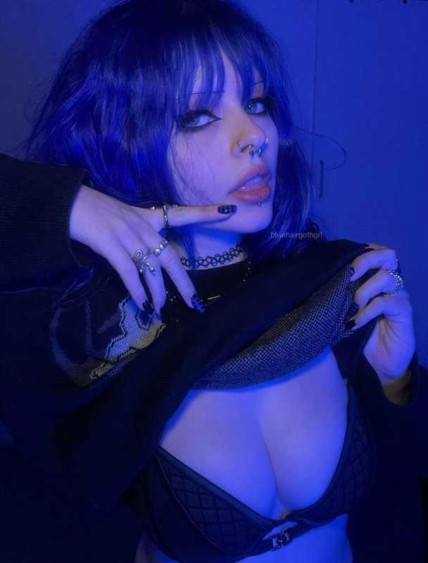 blue hair, blue lighting, blue boobs