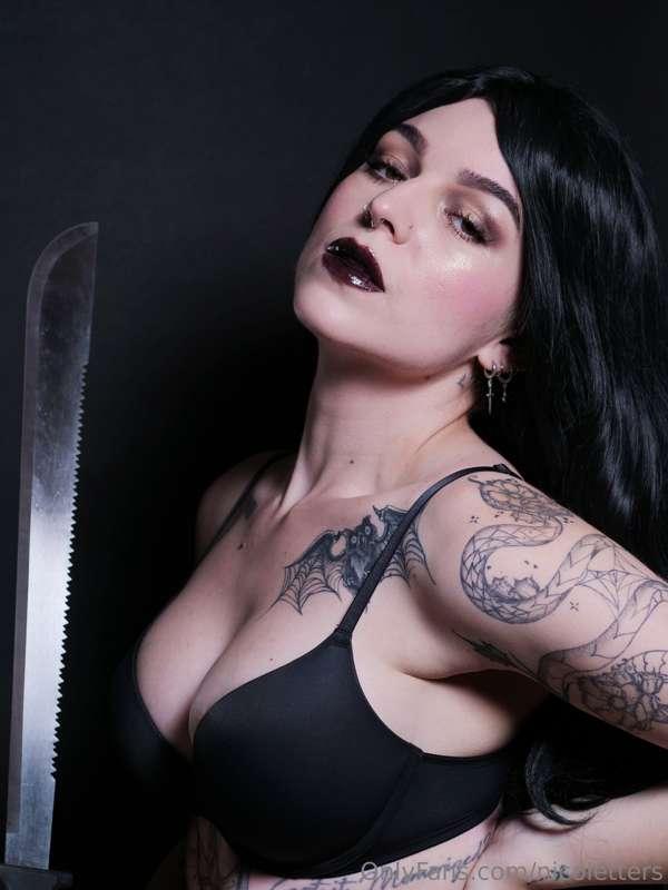 Okay I can’t post the set preview here so here’s a safer pho..