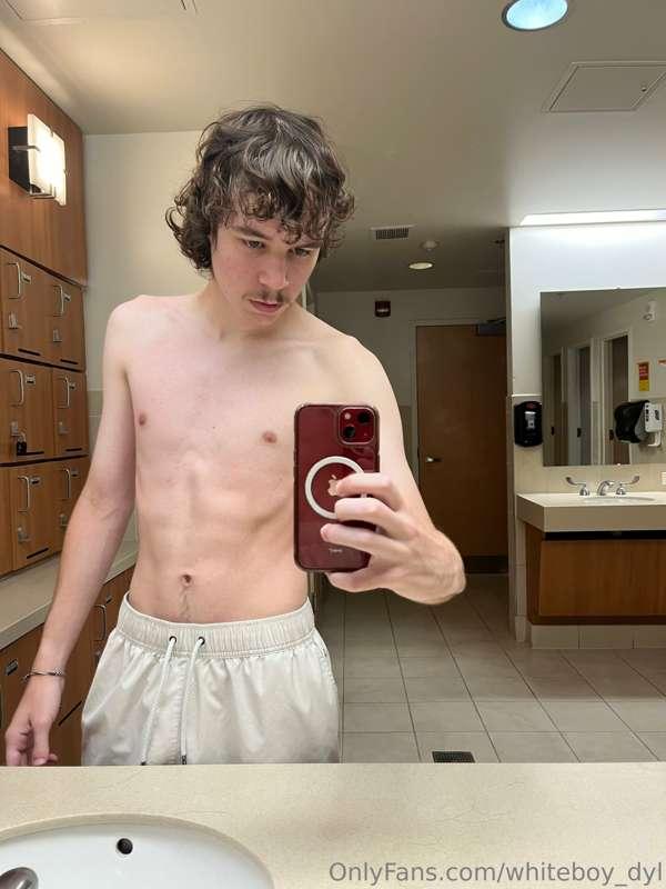 whiteboy_dyl image #0