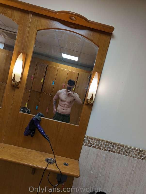 Got an early gym session in today. Feeling shredded. This is..