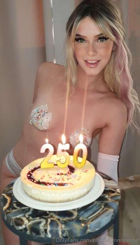 Happy little internet slut. 🎂☺️