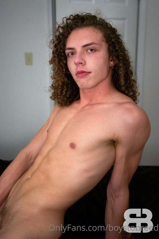 Super twink @jackvalor is back on my cock in this new scene...