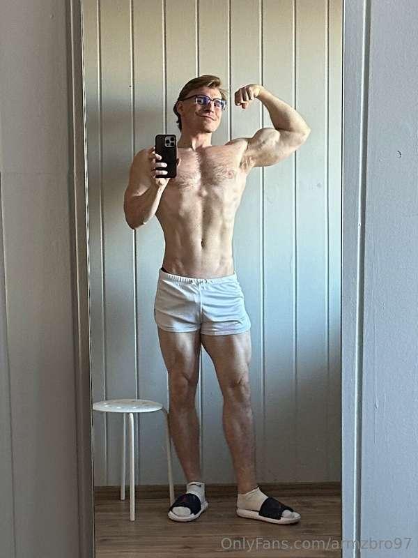 armzbro97 image #0