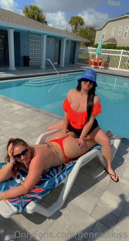 Would you hang out with us at the pool? @lupeandmicha