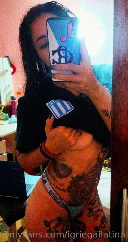 I'm bored. anyone for sexting?🤩