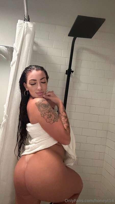 ***Wet*** hair to match my ***WET PUSSY*** 😈😼💦