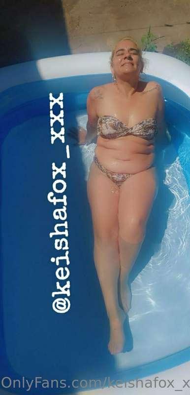 come and enjoy☀️💦