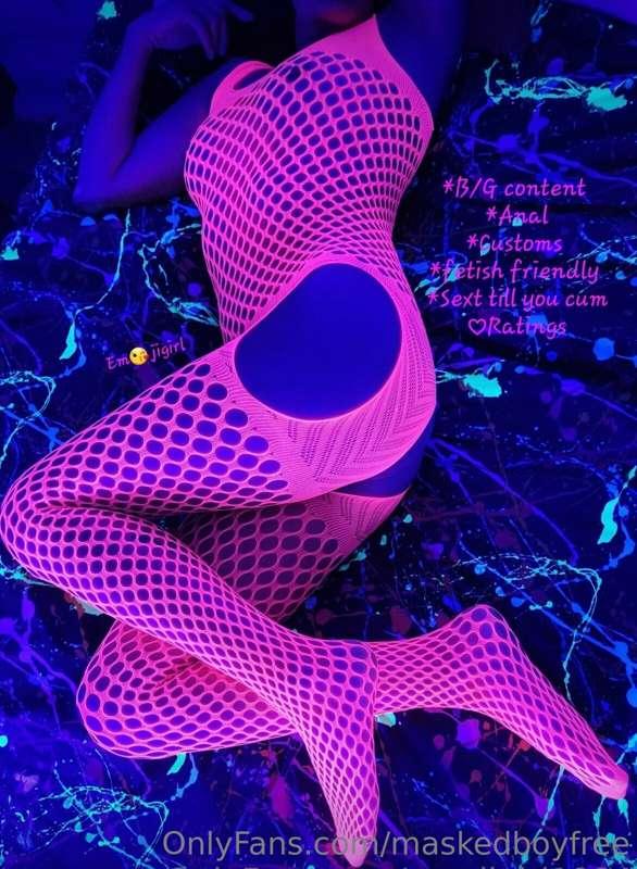 Check this Hottie 🔥 out
@emojigirl1984 

Hey Im your sexy Mi..