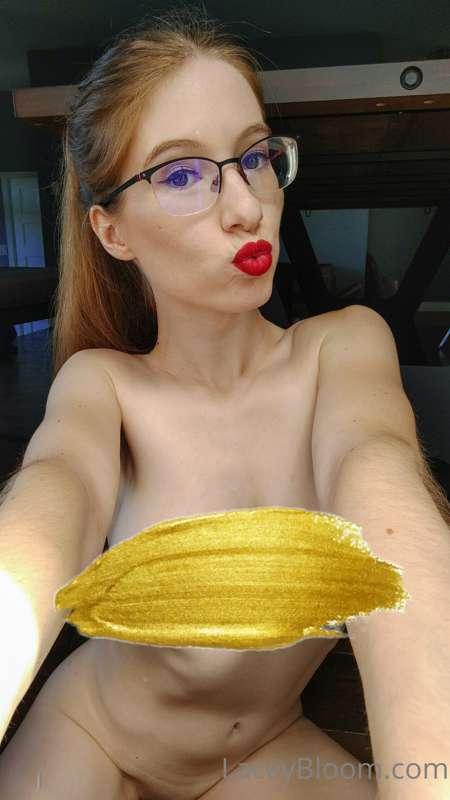 Sending you kisses 😘