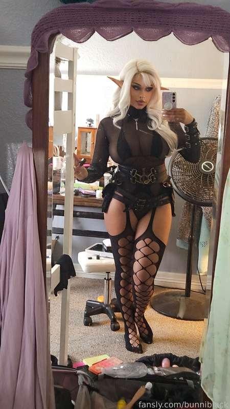 bunniblack image #4