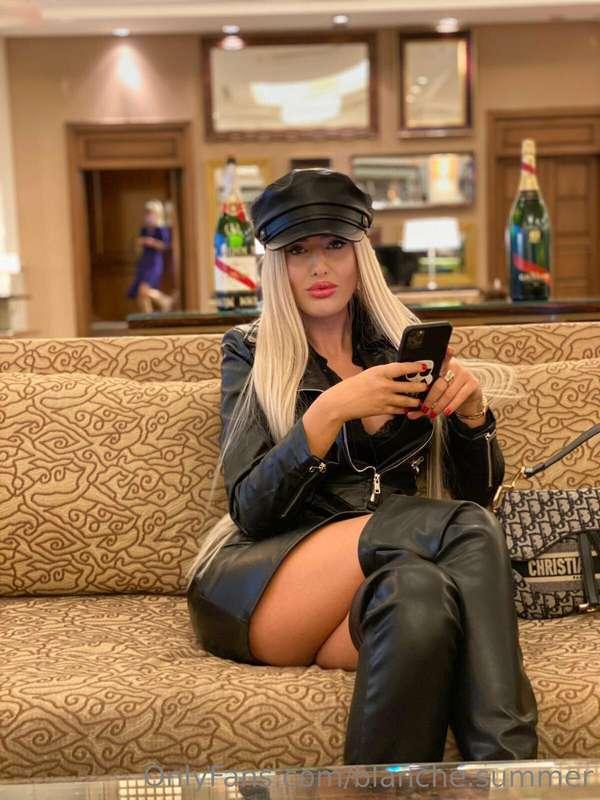 how pretty do I look in this one? 💋