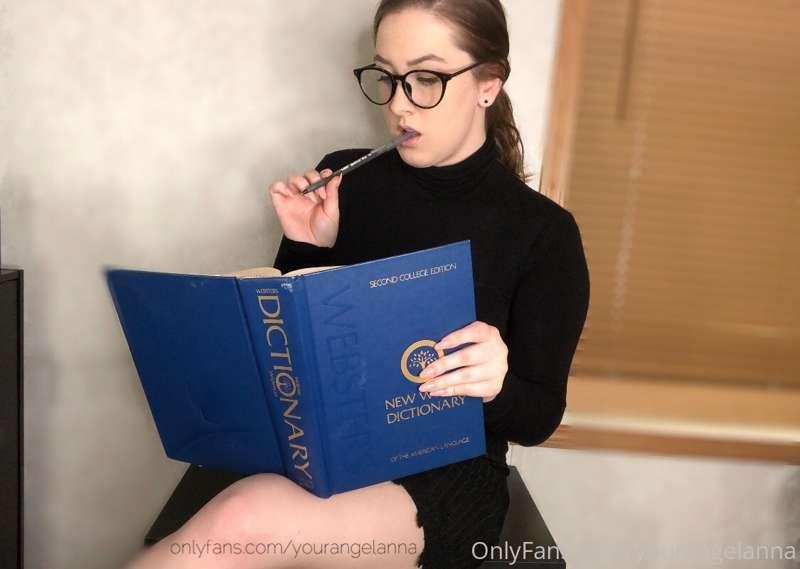 You seem a little distracted today! 🤓