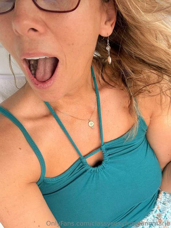 Can you guess what I’m in the mood for? 😜😈🔥