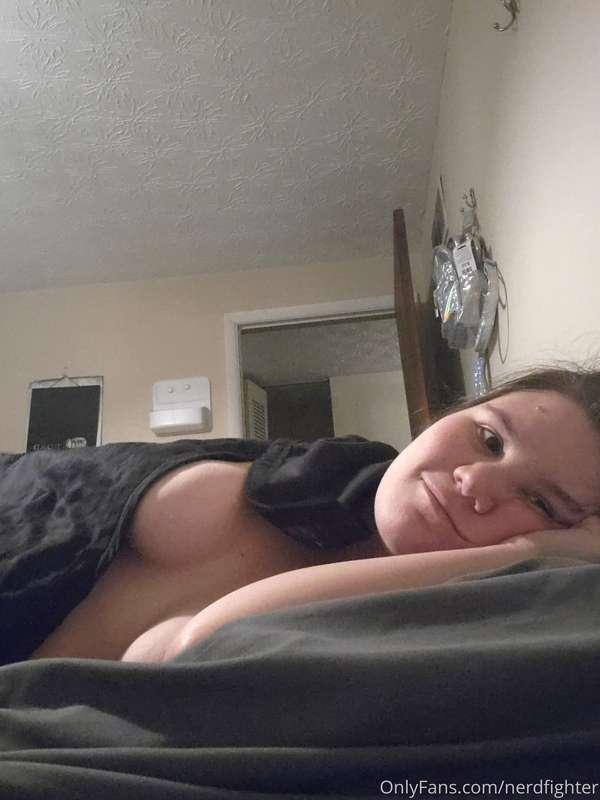 Good morning my loves.
the time chnage made me wake up at 5 ..