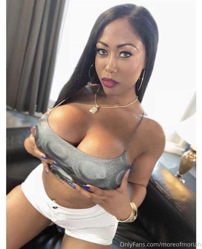 My vip is on sale for my birthday month 🎂🕷️ @moriahmillss co..