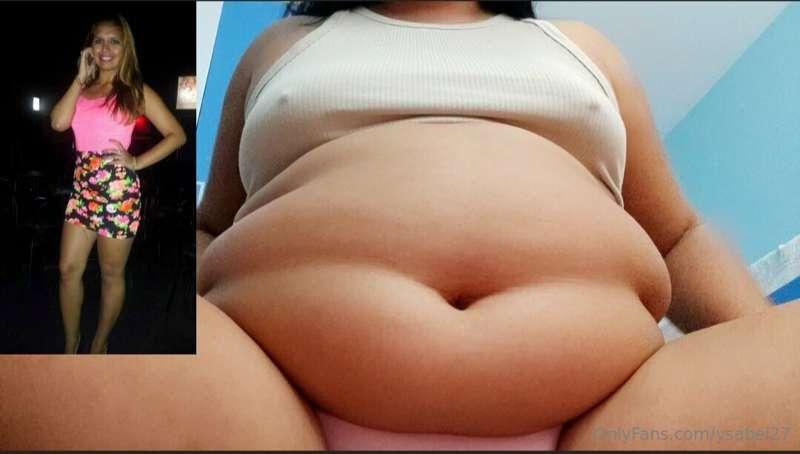 New Clip!
HOT Belly Play + Jiggling (with great angles!)

Ho..