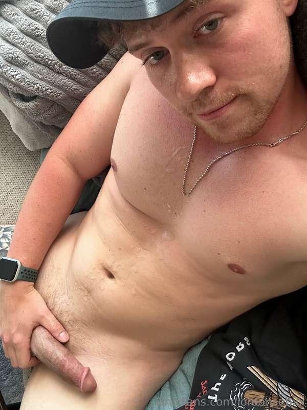 Do you guys wanna see more solo jerk vids? I cum 3-4 times/d..