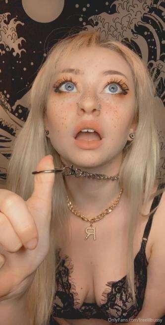 I want to show you what is underneath my black bra ♡