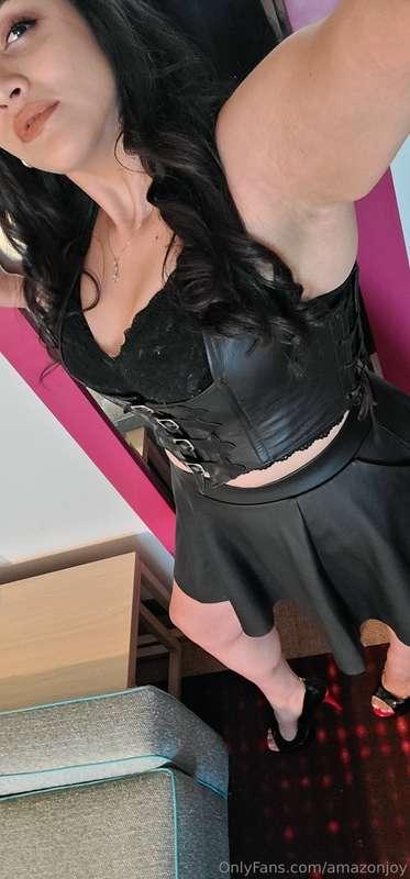 Now be a good toy and earn your reward 😈