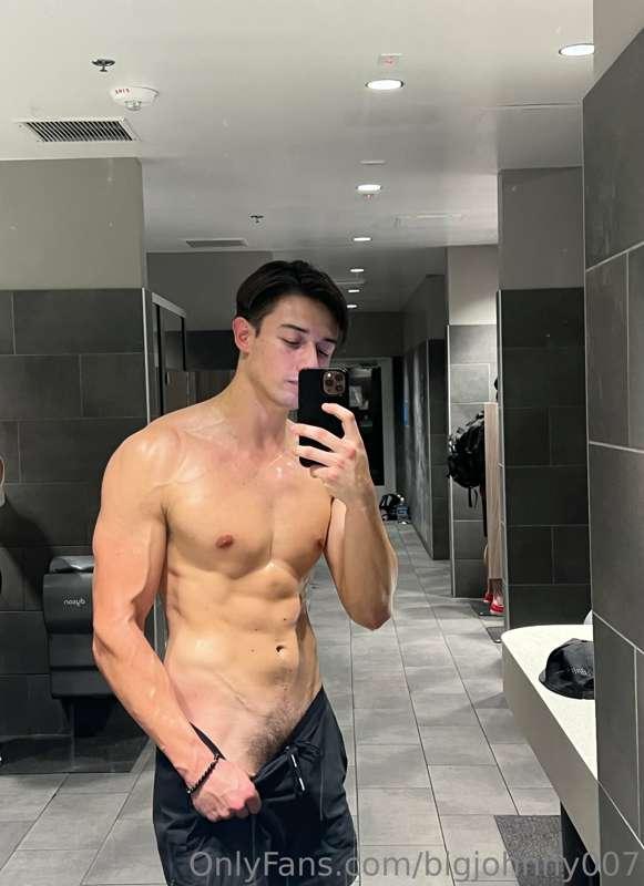 Cardio and sauna💦
