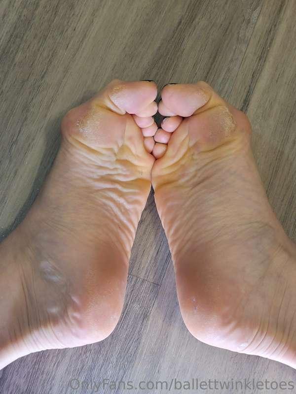 Sunday soles for you to worship 👣😘