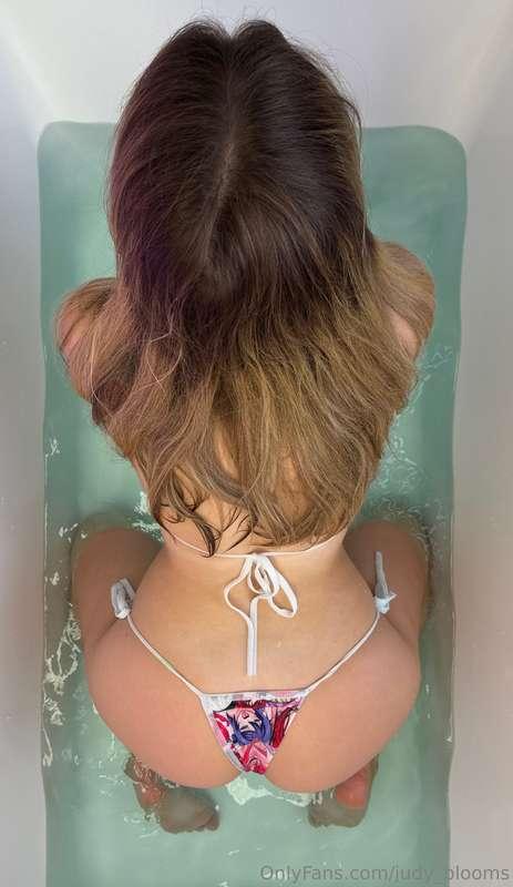 Do you like this angle?😏🙈