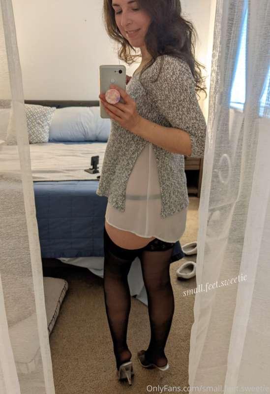 small.feet.sweetie image #4