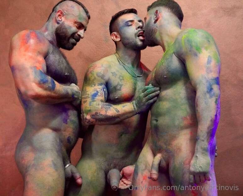 What’s your favorite color?PAINTING CLASS GONEWILDSomething ..