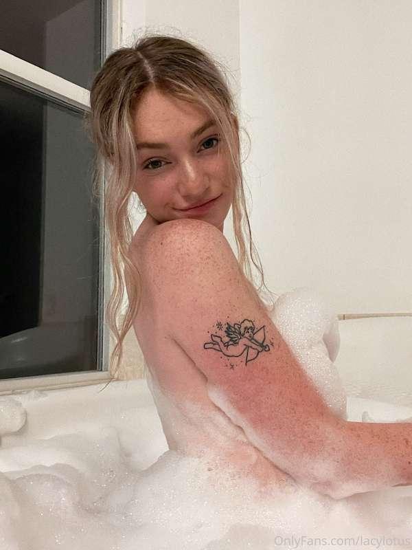 just takin a bubble bath 🧼😉