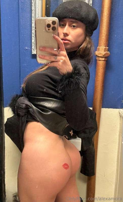 Amores estoy caliente! 😩🥵🔥💦 espero se la jalen rico y se saq..