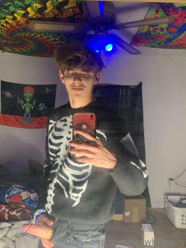 f1ywhiteguy image #0