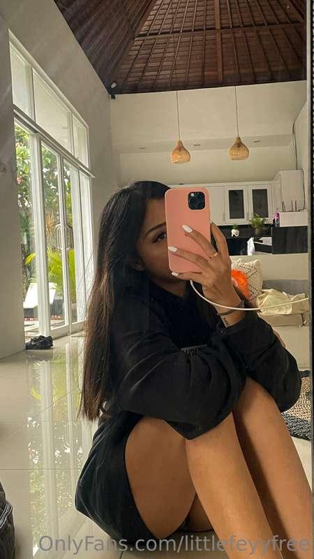 Can you include me on your weekend plans?🙈