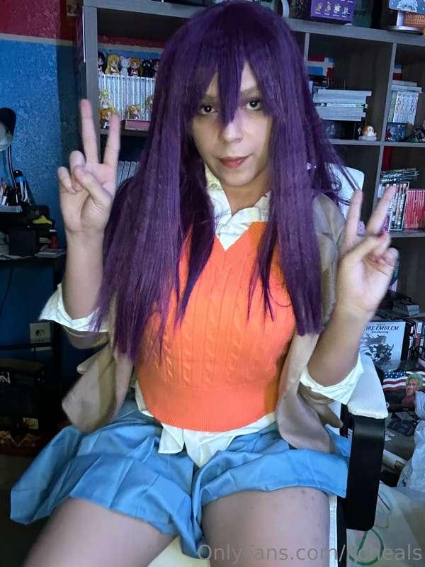 Yuri Welcomes You To The Literature Club!

Some pics and a 5..