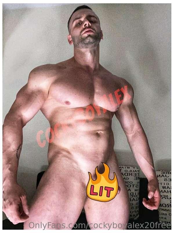 🔥Huge discount SALE 3 USD🔥
💥VIP PAGE💥 @cockyboyalex20