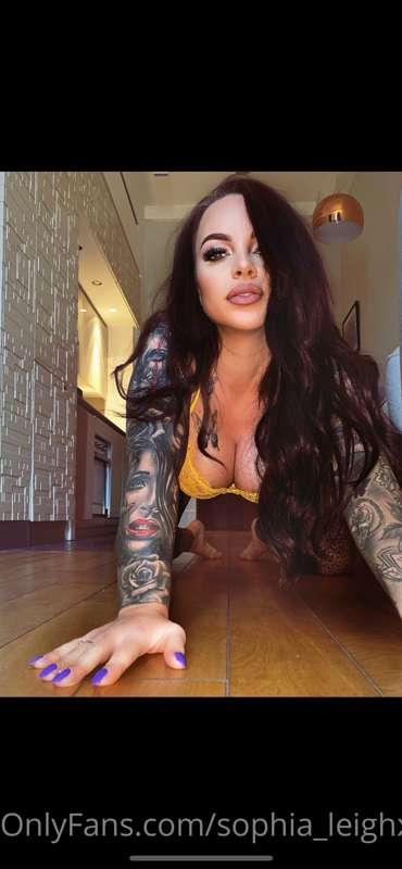 Who wants a video cock rate??? Inbox me your cock pics/video..