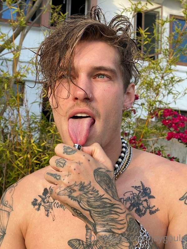 Go follow my boy @stevanditter for some fire content!! He ju..
