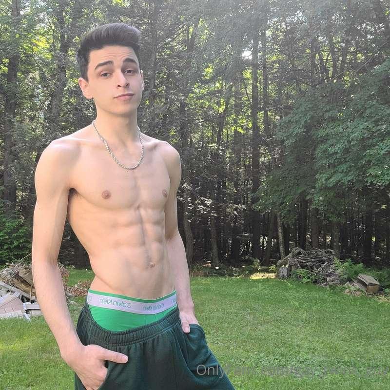 gay_twink_guy image #1