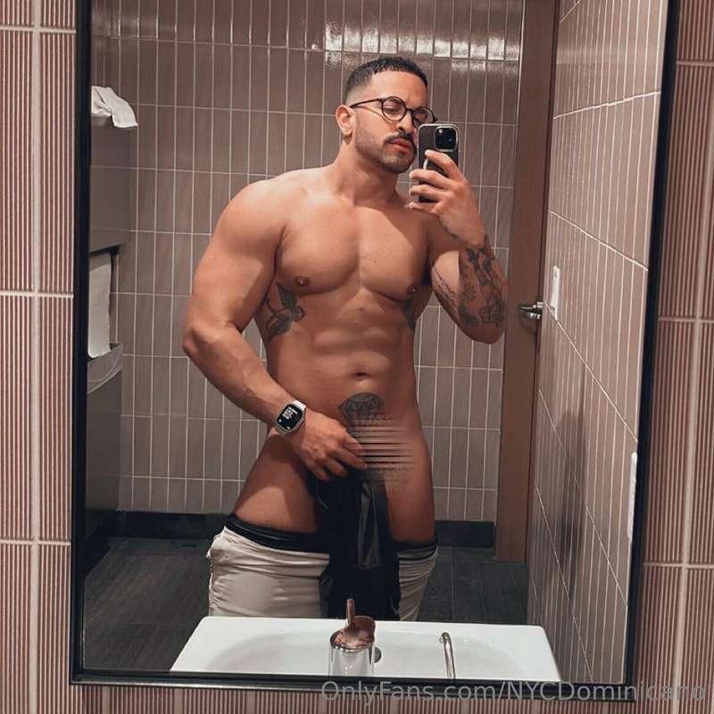 Last week at the gym the reason all you new subs are here, s..