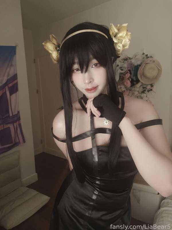 I did a lewd Yor Forger cosplay, I hope you like it 💞