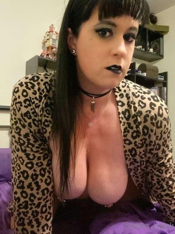 Rawr!!!

Part 2. 

Is there a part 3?!?