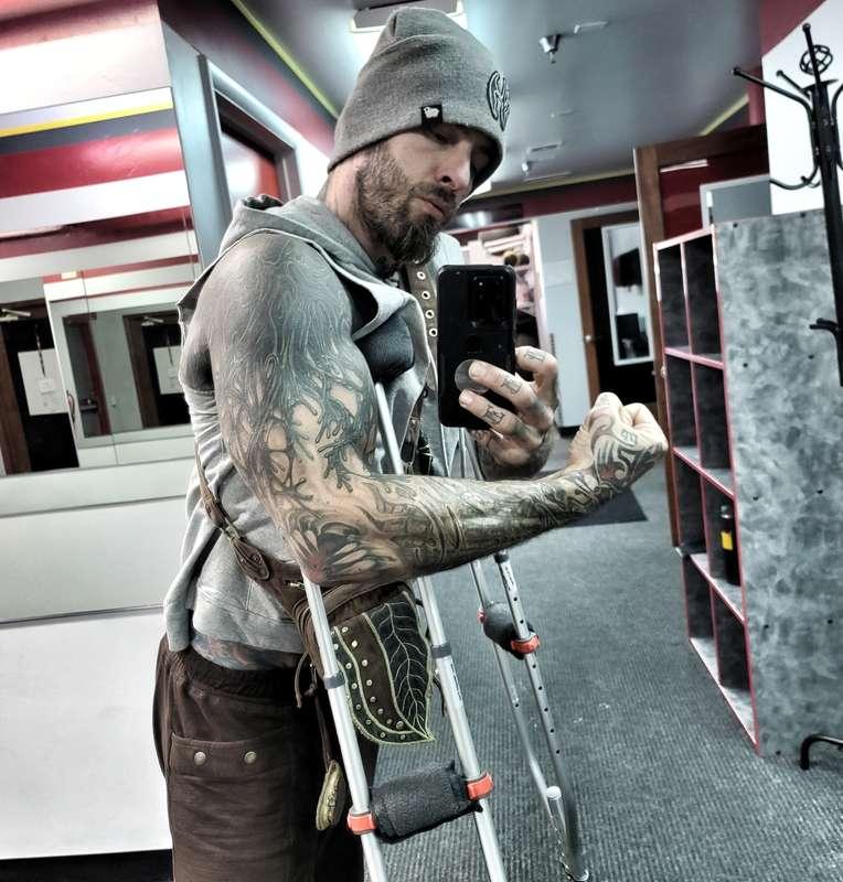 What is your excuse to be weak today? Still putting in work ..